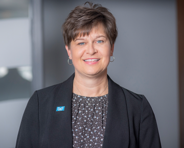 Christy Lautenslager headshot